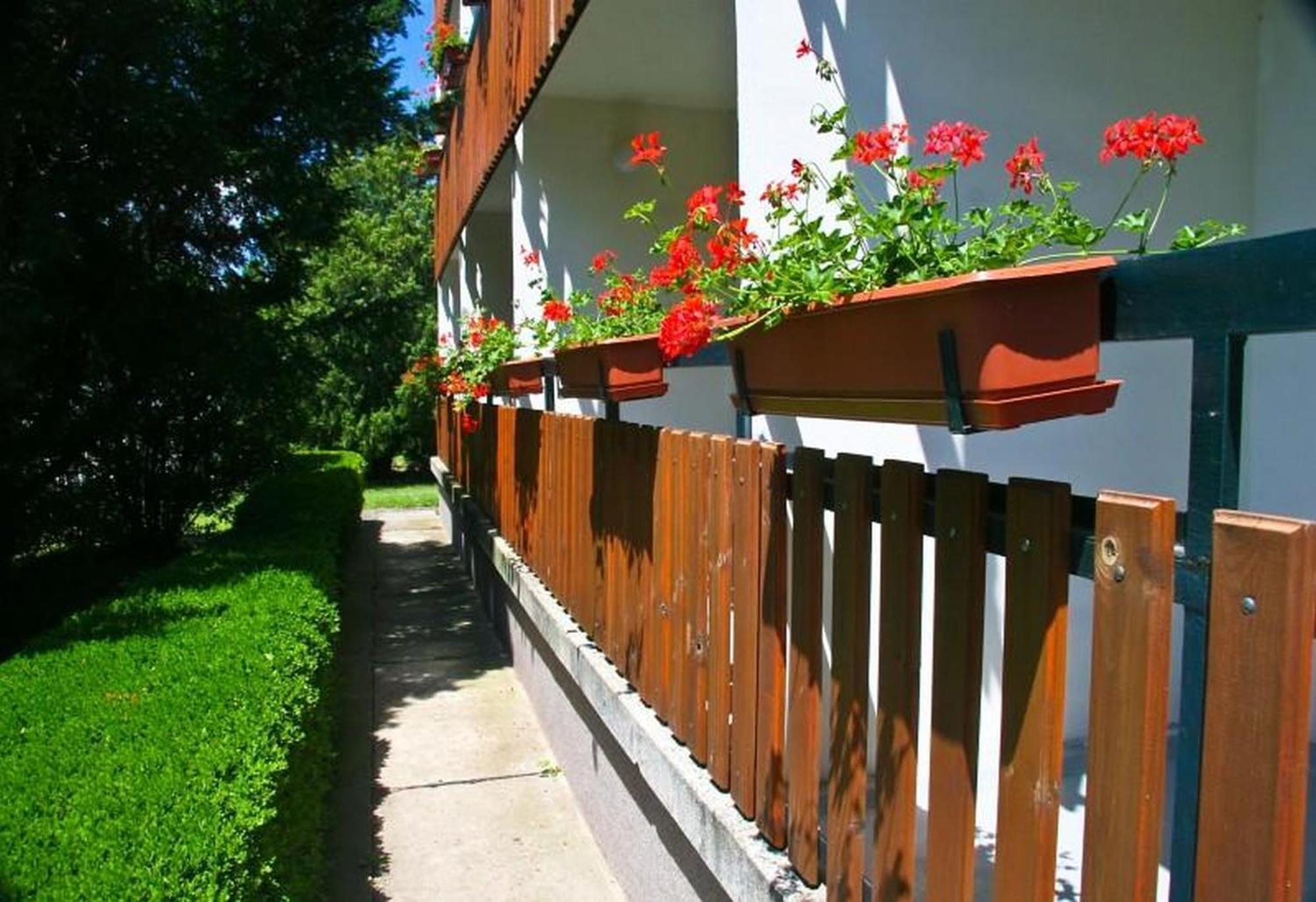 Pergola Panzio Hotel Balatonföldvár Buitenkant foto